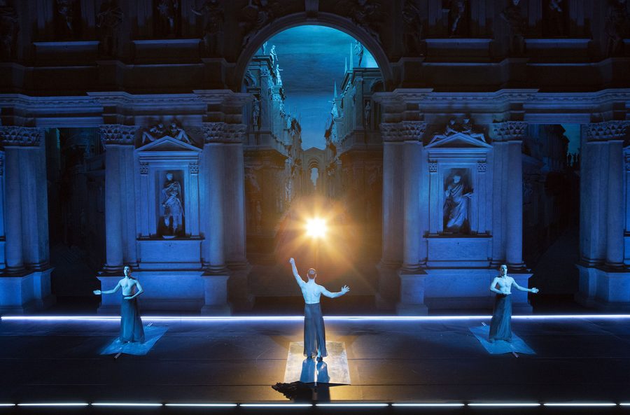 Oedipus Rex Robert Wilson5