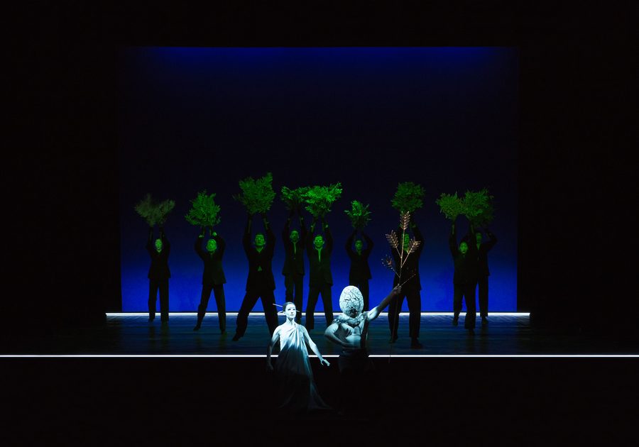 Oedipus Rex Robert Wilson6